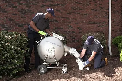 Trenchless pipe repair